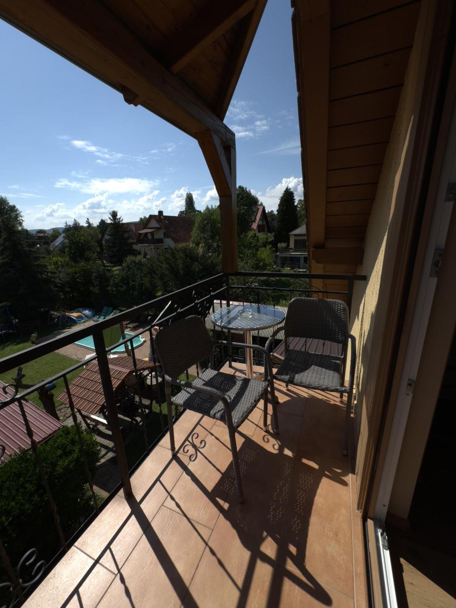 Rozsa Apartman 2 Альшоэрш Номер фото